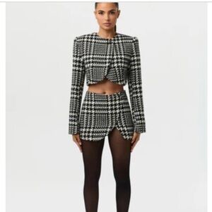 Naked Wardrobe Houndstooth Mini Skirt - Black and White